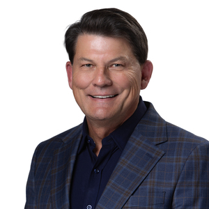 Model Russell Tooley